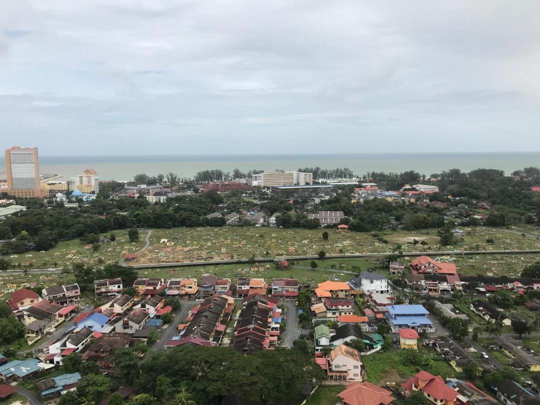 Enhet i Batu Burok på 1000 kvm, med 3 soverom, 2 bad Leilighet Kuala Terengganu Eksteriør bilde